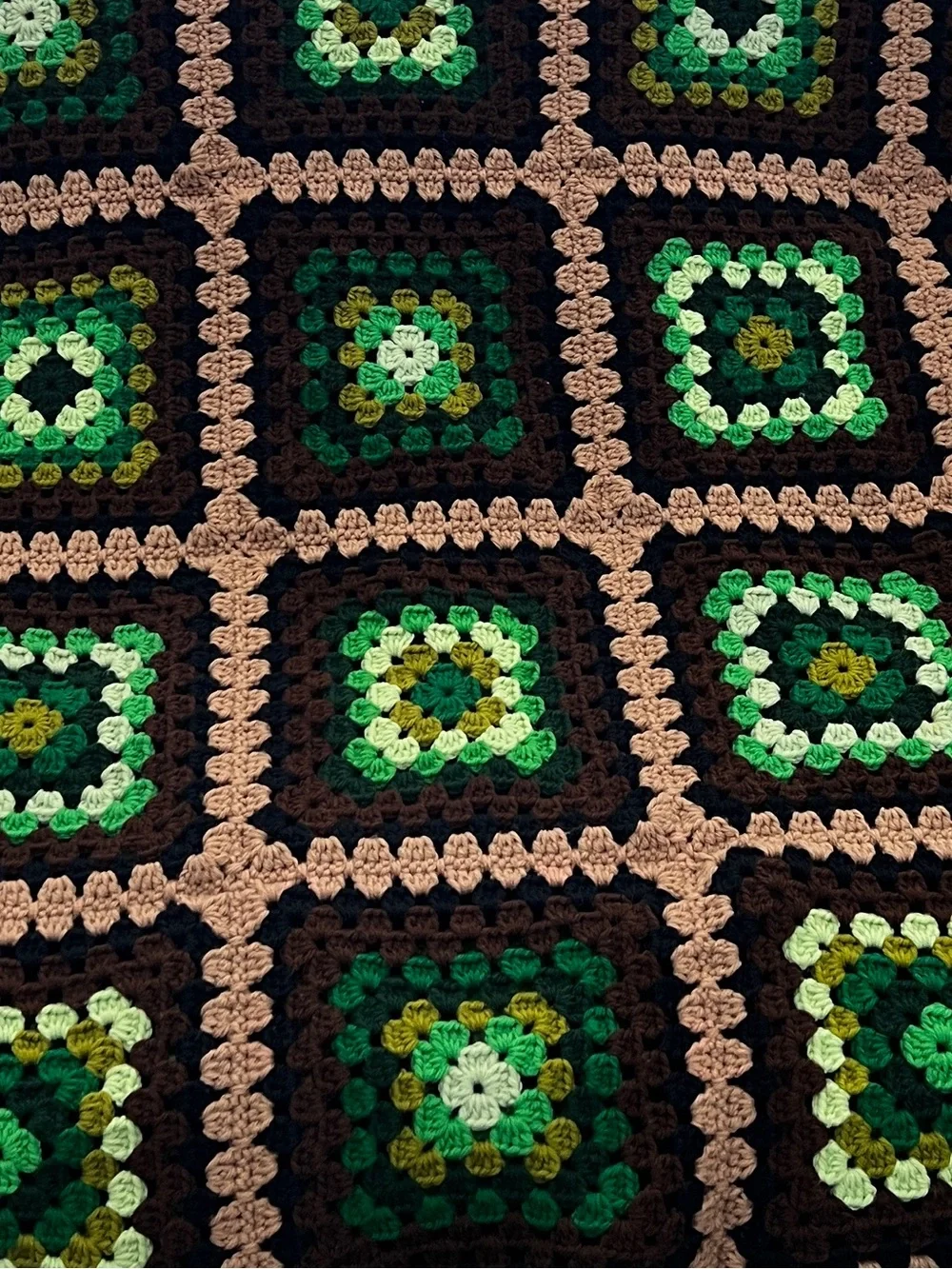 Vintage Crochet Afghan Blanket With Fringe Quilt Granny Size 110